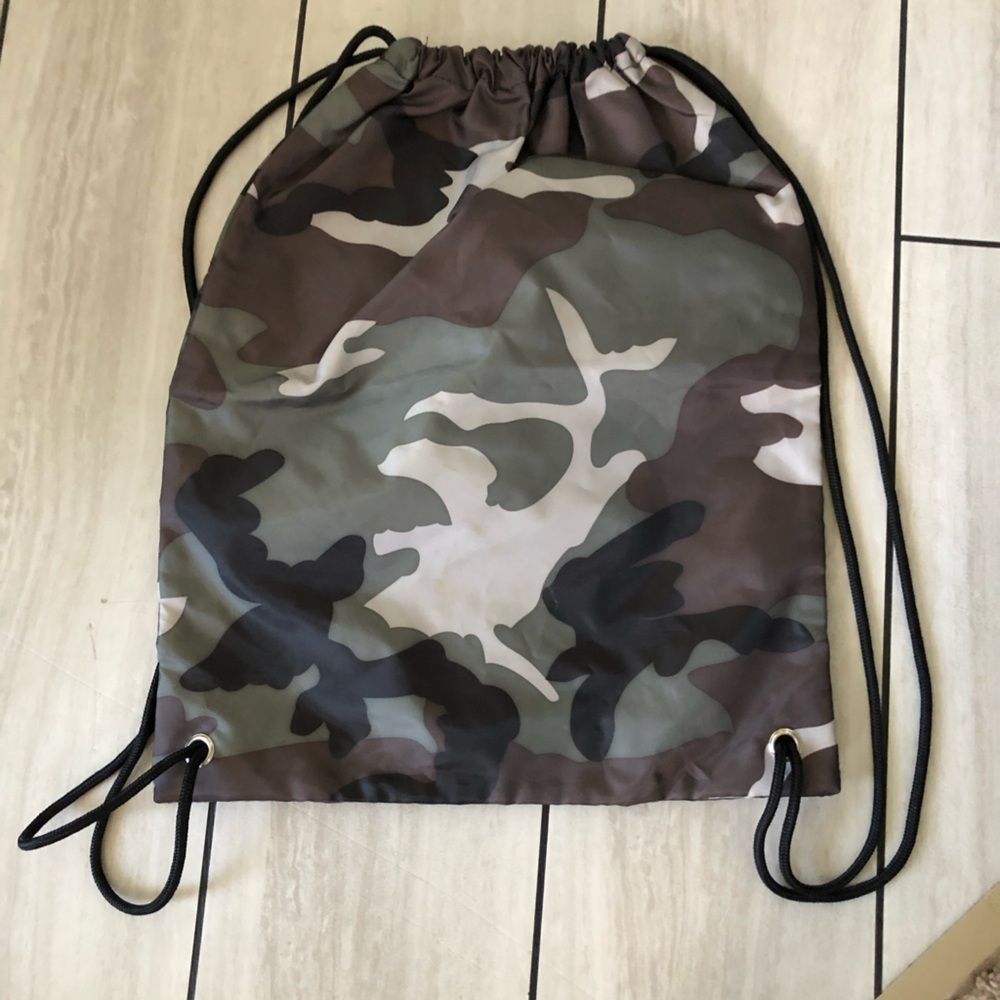 Backpack - Initials EOF - Thirty-One - Picture 2 of 2